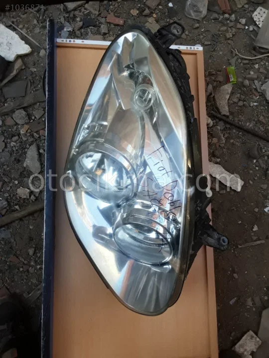 ÇIKMA FİAT DOBLO ÖN SAĞ FAR    GENİŞ AİLE