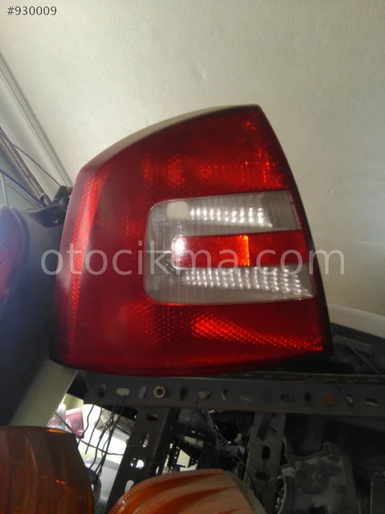 ÇIKMA PARÇA SKODA FABİA ARKA SOL STOP