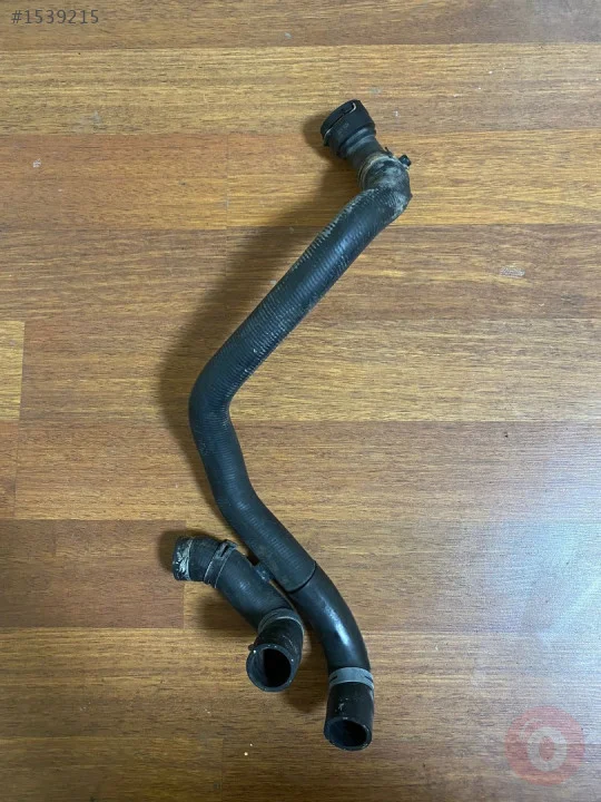 ÇIKMA RADYATÖR HORTUMU BORA GOLF TOLEDO LEON 1J0121049F