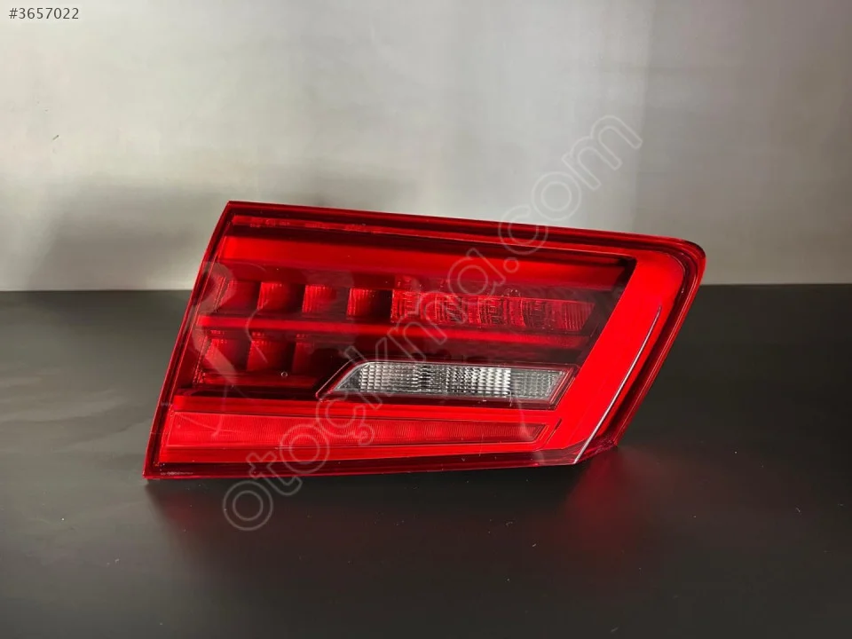 Çıkma Sağ İç Stop Lambası BMW 5 Serisi G30 2017-2019