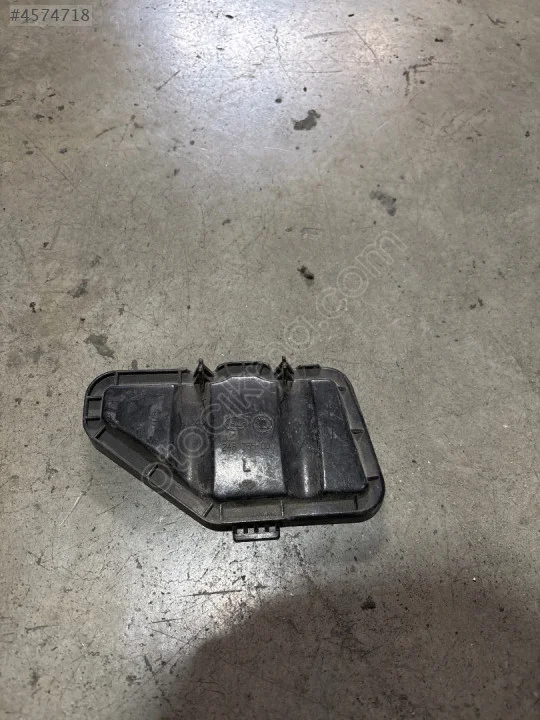 ÇIKMA SKODA SÜPER B SOL FAR KAPAĞI