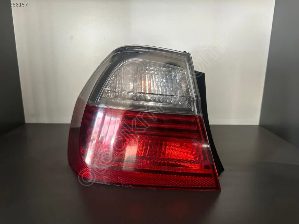 Çıkma Stop Lambası Sol Dış BMW 3 Serisi E90 2006-2010