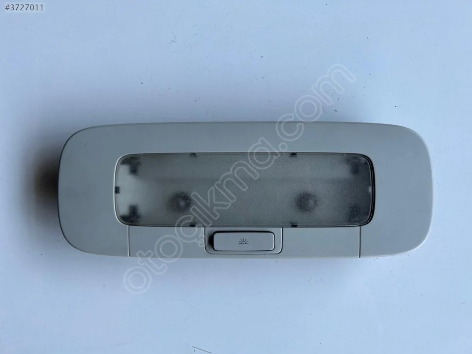 Çıkma Tavan Lambası Arka VW Passat Jetta Golf 1K0947291