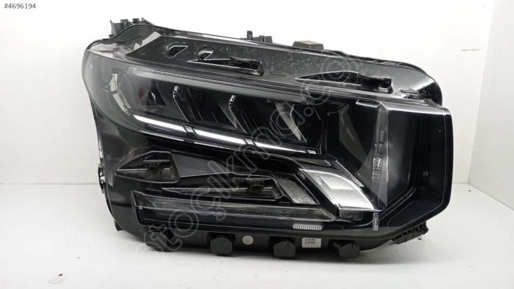 CİTROEN C3 ORJİNAL ÇIKMA SAĞ FAR