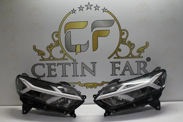 Daci̇a sandero 3 jogger ledli̇ sağ sol far sıfır i̇thal sandero far 260107920r 260601750r