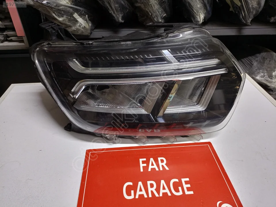 Dacia Duster Sağ Far