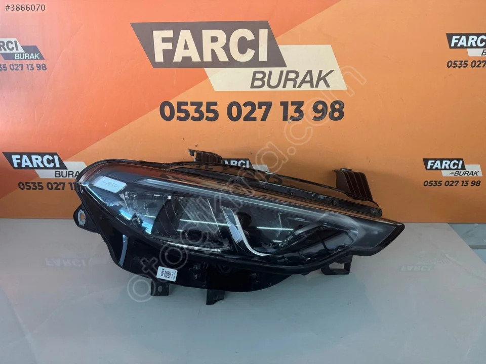 EGEA FULL LED SAĞ FAR ORJİNAL ÜST AYAKLAR HATASIZ