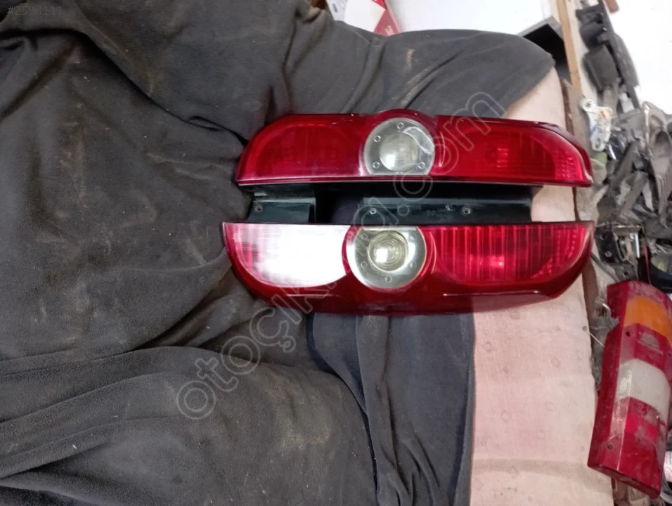 Fiat Doblo 3.Arka stop