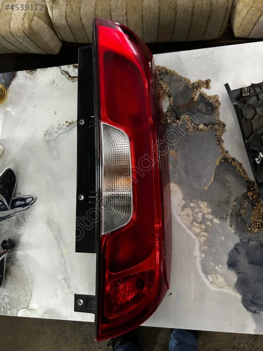 FİAT DOBLO 4 SAĞ STOP 51974249