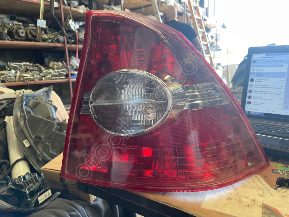 Focus Arka Stop Lambası Sağ Sedan 2006-2011 Arası