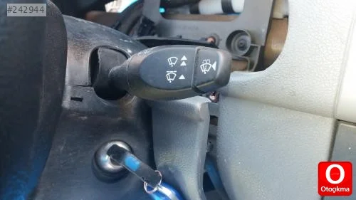 Ford connect far sinyal kolu