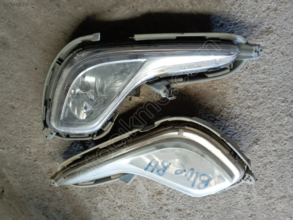 Hyundai Accent Blue ön Sis lambaları