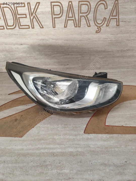 HYUNDAİ ACCENT BLUE SAĞ FAR