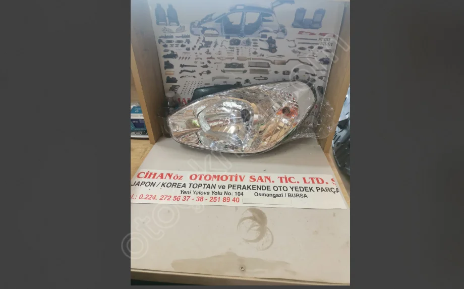 Hyundai Accent Era Sağ Far 2009-2011 92102-1E089-