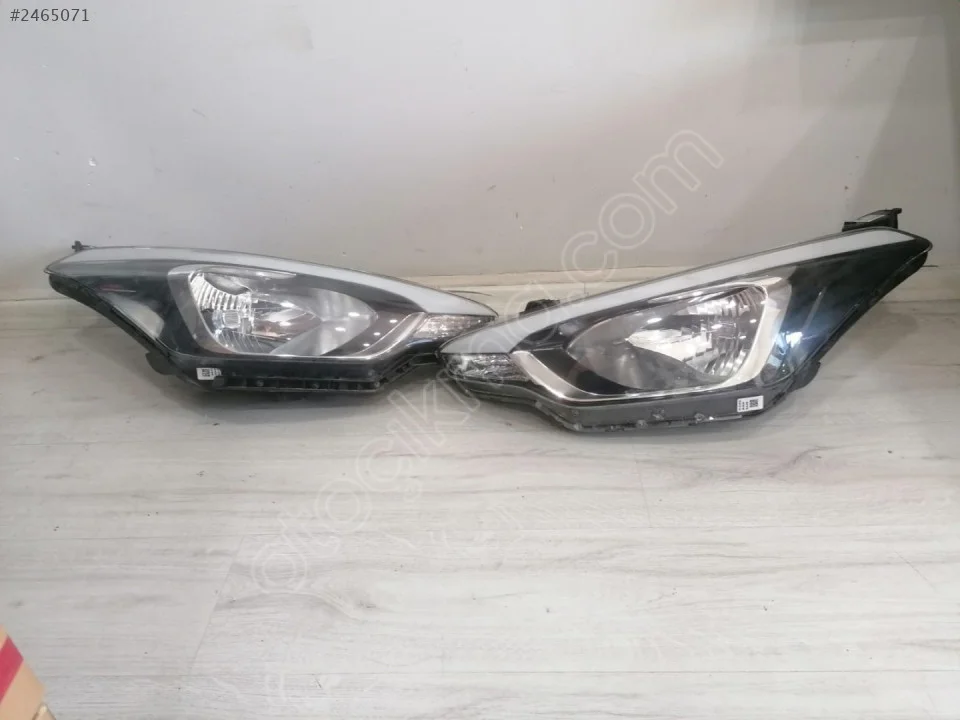 HYUNDAİ İ20 ORJINAL ÇIKMA PARÇA  SAĞ SOL FAR