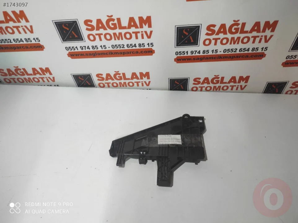 LAND ROVER FREELANDER 2007 SOL ÖN FAR BRAKETİ OEM; 6H52-13D0