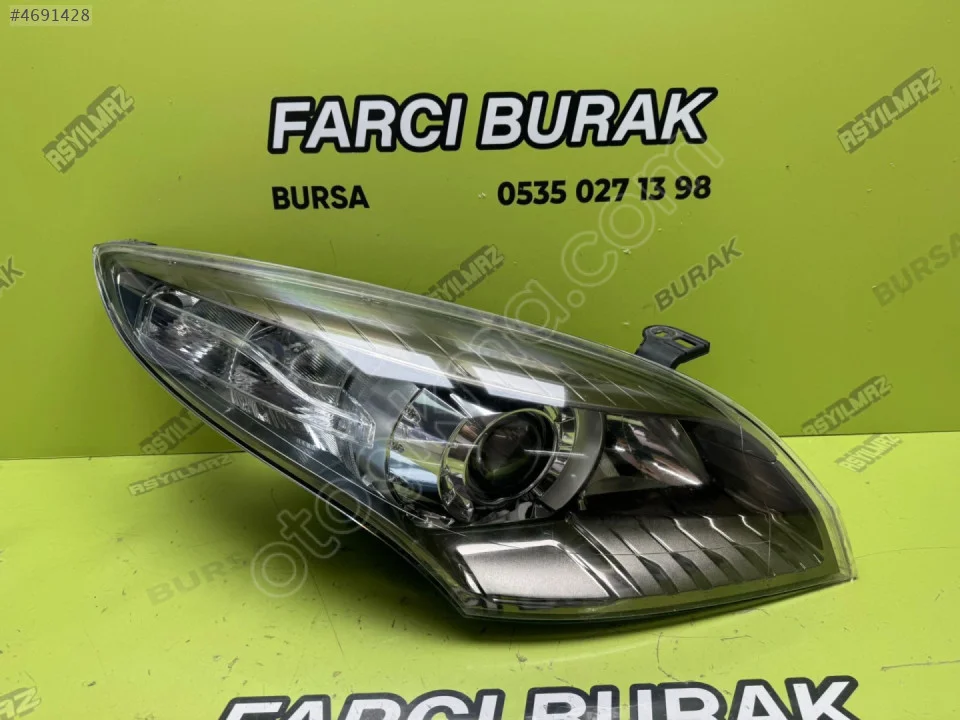 MEGANE 3 SAĞ FAR XENON ORJİNAL 2008-2012 260106239R