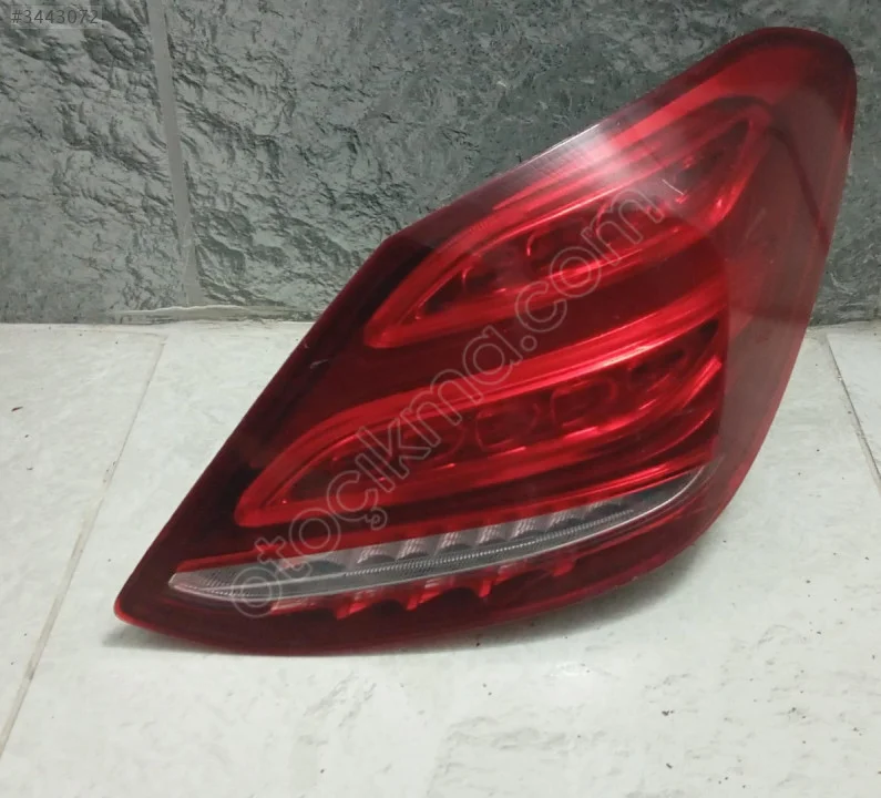 MERCEDES C SERİSİ W205  ORJİNAL ÇIKMA SAĞ ARKA STOP