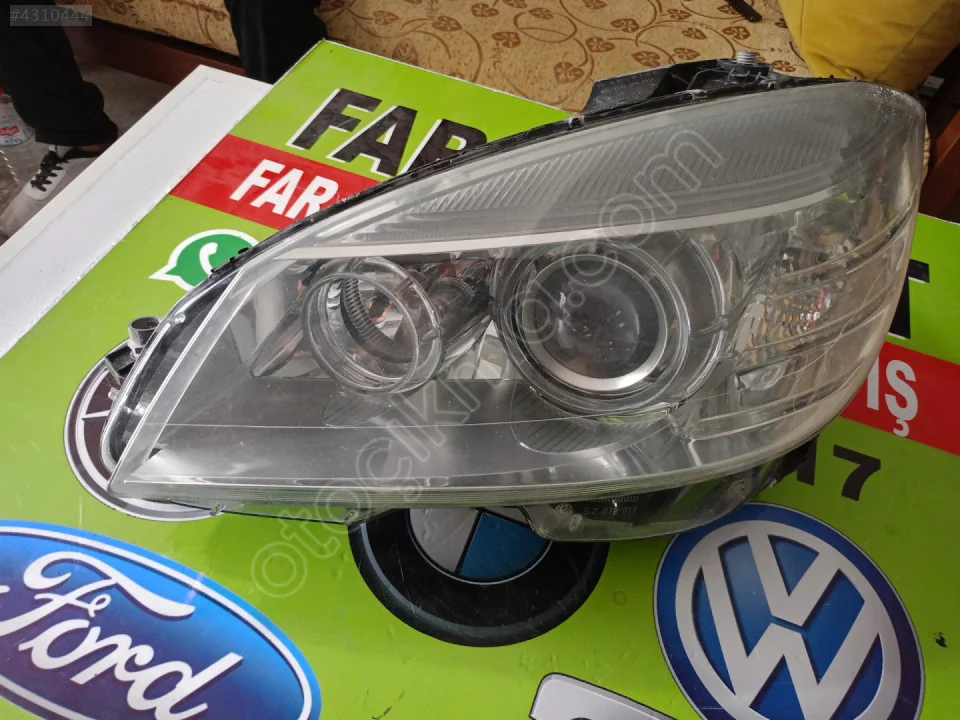 MERCEDES C180 C200  W204 KASA SOL FAR