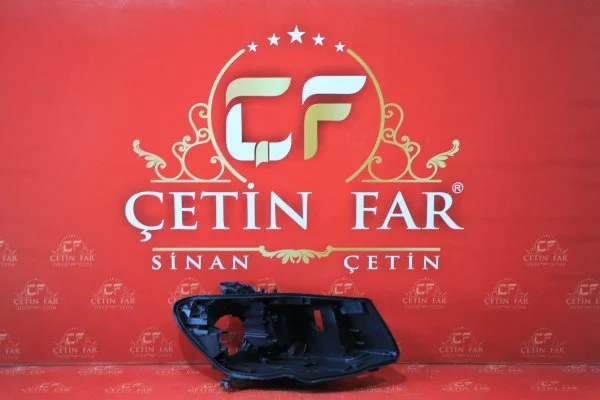 Mercedes Cla 117 Xenon Sağ Far Kasasi  2012-2015