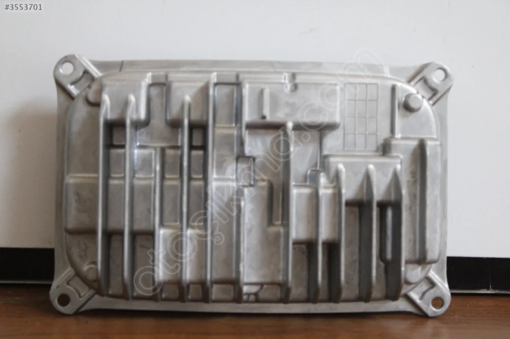 MERCEDES E SERİ W212 SIFIR FAR BEYİN A2129005424