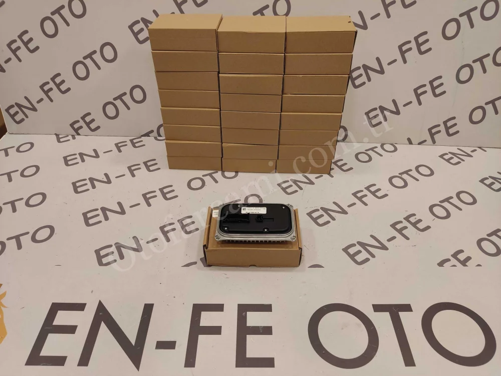 MERCEDES GLA W156 X156 LED FAR BEYNİ A1769004104