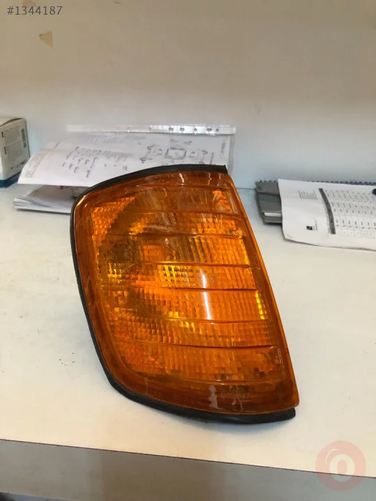 Mercedes w124 sağ sinyal çıkma