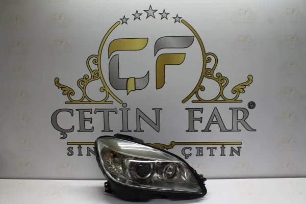 Mercedes w204 c180 xenon sağ far orj çıkma a2048200259