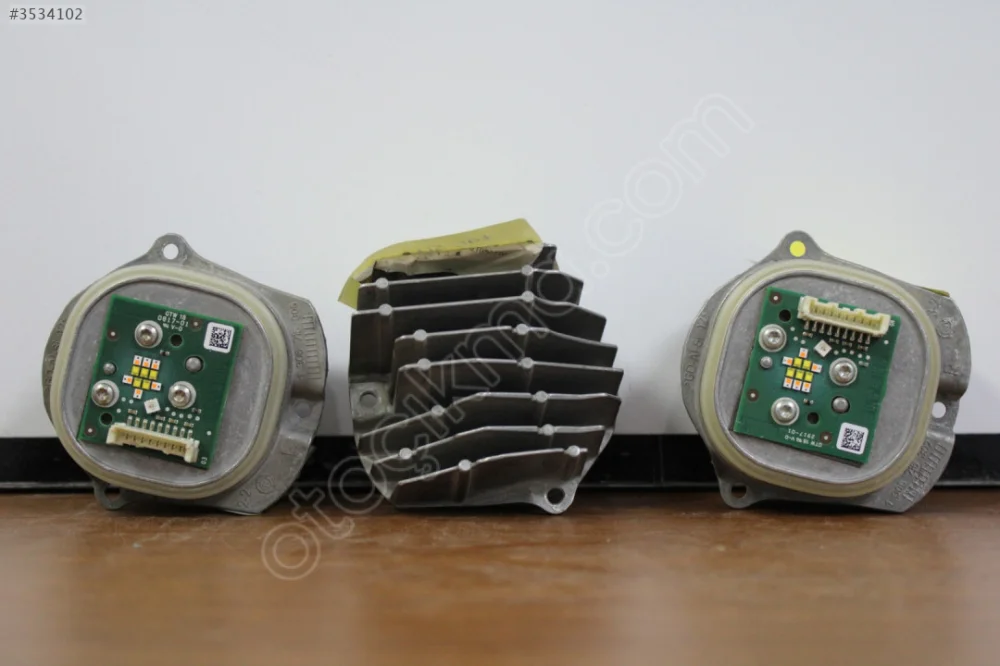 MERCEDES W218 CLS SAG LED MODÜLÜ 1305715307