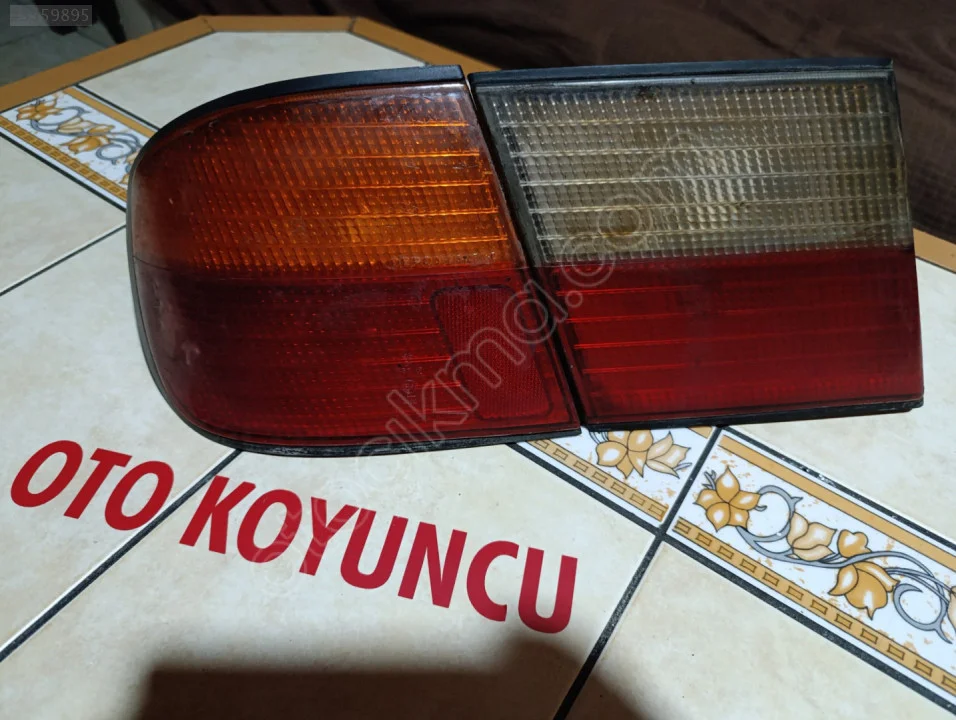 Nissan Primera 98 model stop