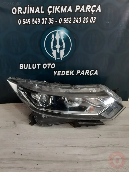 NİSSAN QASHQAİ 2018 SAĞ FAR ORJİNAL ÇIKMA YEDEK PARÇA