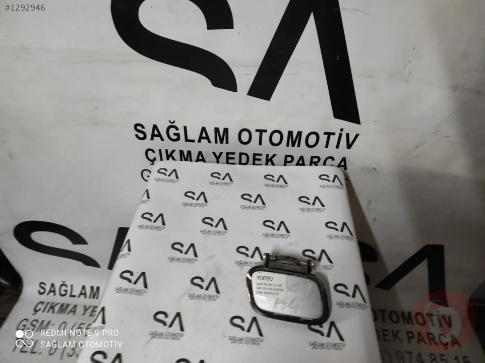 OEM; 8K0955276 AUDİ A4 08-12 ÇIKMA  SAĞ FAR YIKAMA KAPAĞI