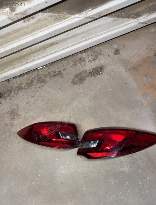 Opel Astra J Sedan Sağ Sol Stop