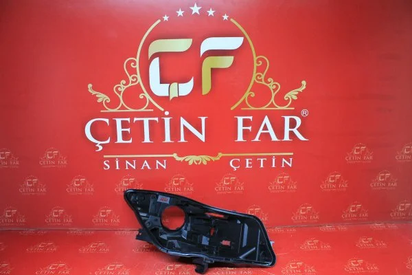Opel Insi̇gni̇a Sağ Far Kasasi 2014-2017