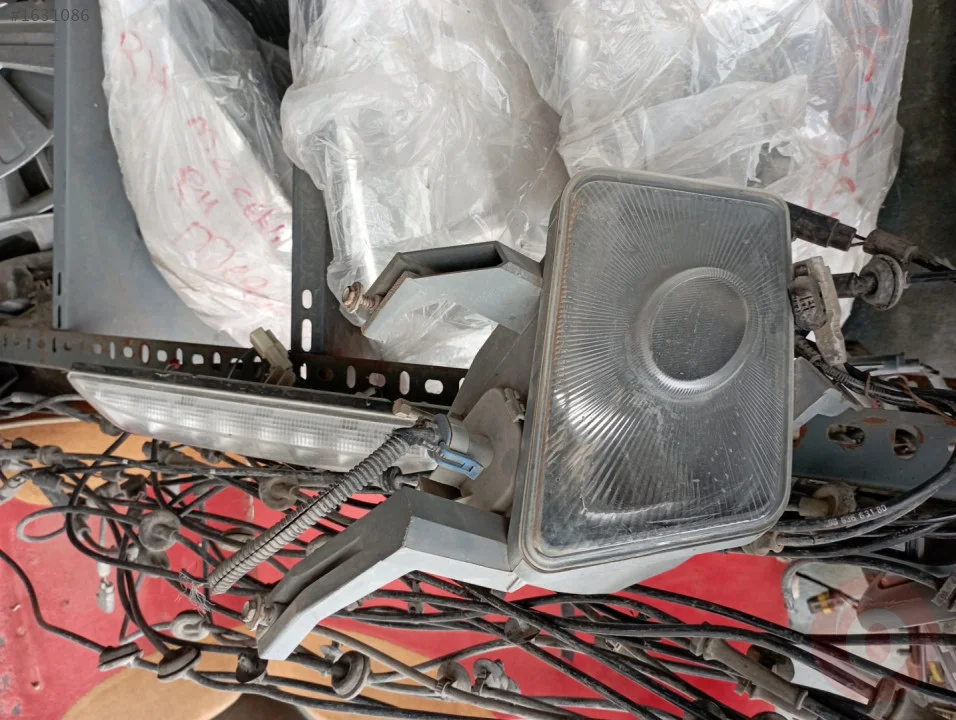 OPEL VECTRA B SOL SİS LAMBASI..08-442 2005L