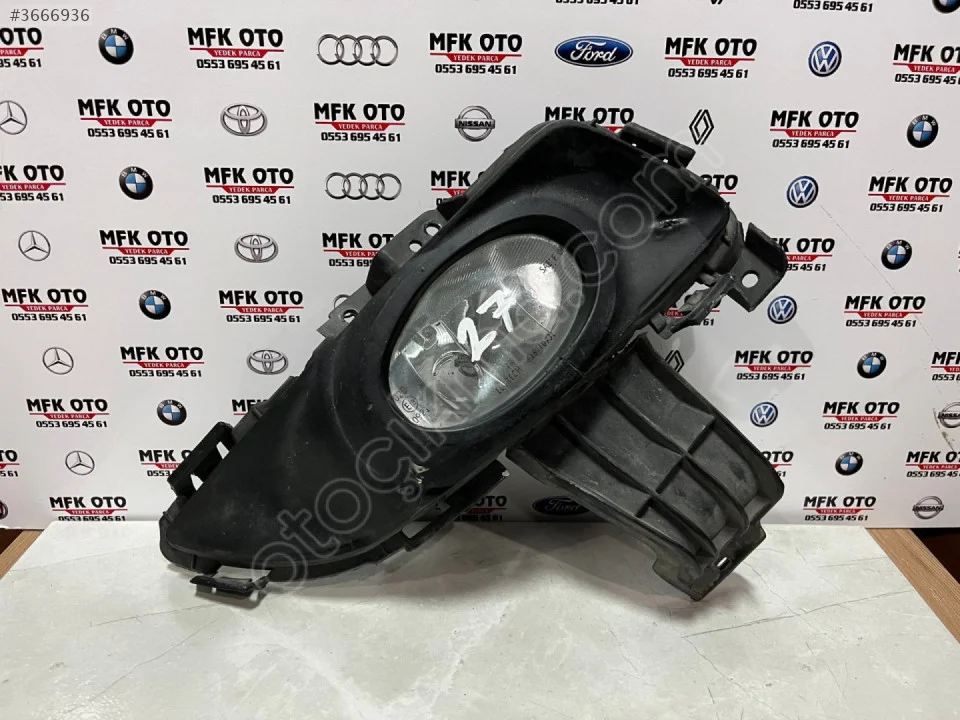 Orjinal Mazda 3 Modeli için Sis Farı Çerçevesi ve Sis Farı sağ