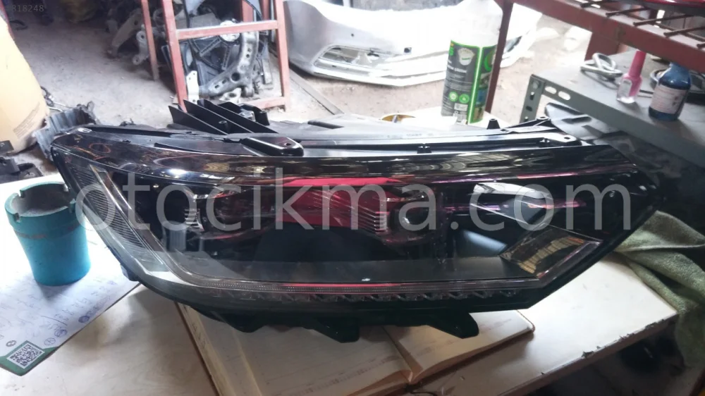 PASSAT B8 LEDLİ FAR VE TÜM ÇIKMA YEDEK PARÇALAR