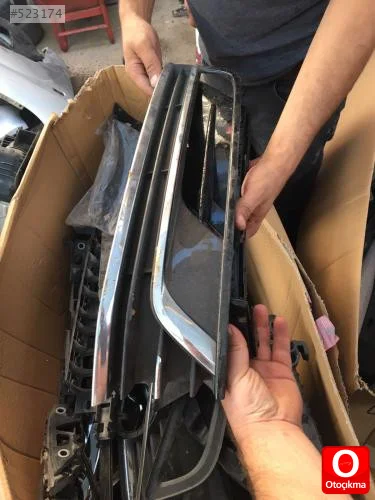 passat sağ sis kapağı ve passat tüm çıkma yedek parçalar