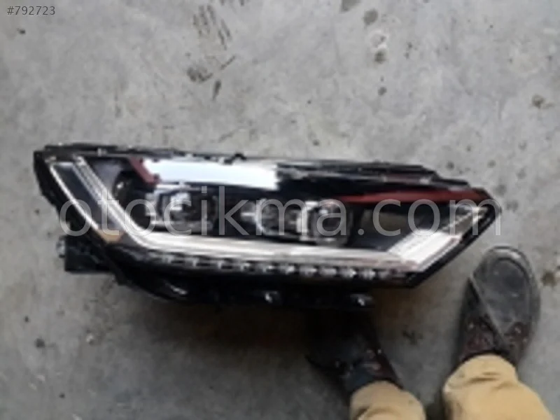 PASSAT ZENON SAĞ FAR VE TÜM ÇIKMA PARÇALAR