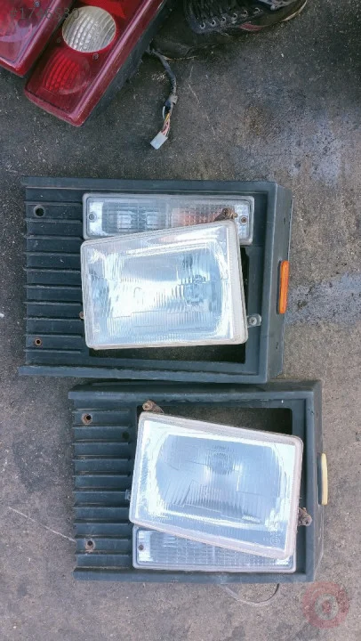 Pejo j9 çıkma temiz far