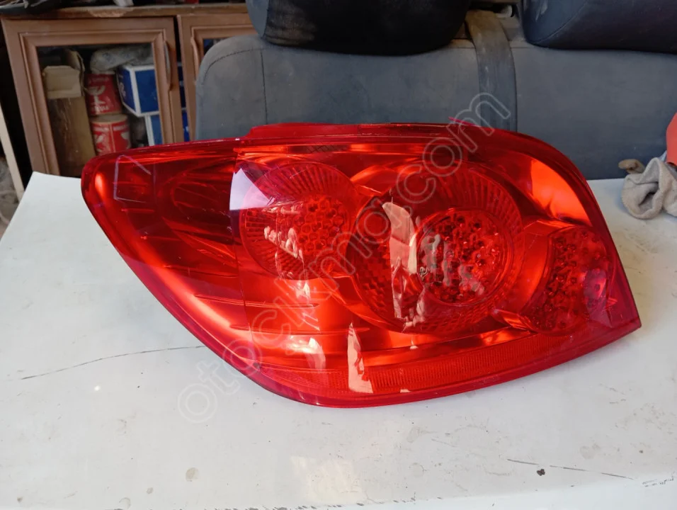 PEUGEOT 207.SOL ARKA STOP.9655767680