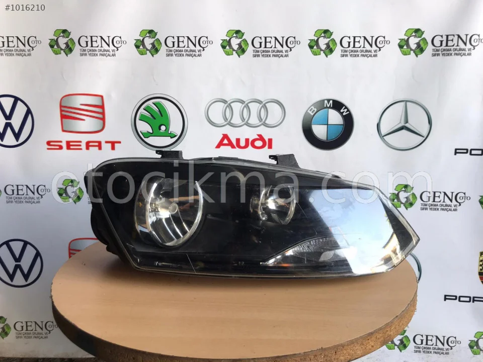 POLO ÖN SAĞ FAR VE POLO TÜM ORJİNAL ÇIKMA YEDEK PARÇALAR