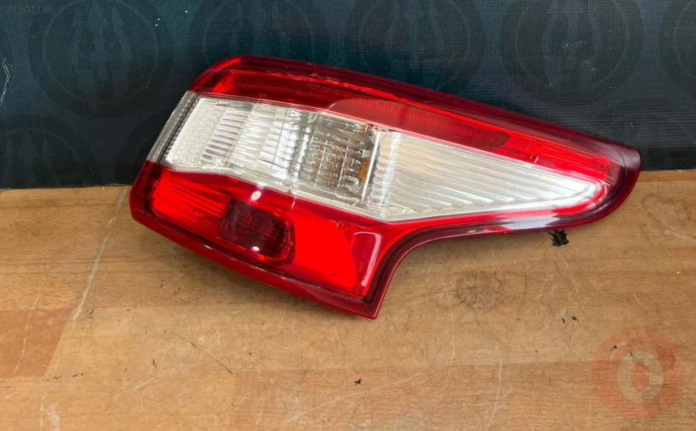 QASHQAİ 2015-2017 ORJINAL ÇIKMA  SAĞ STOP