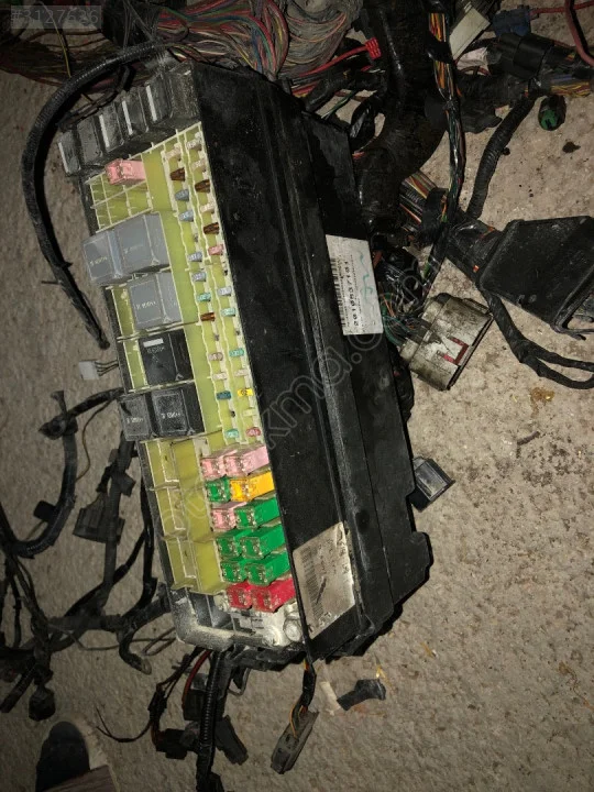 range rover sport L320 Sigorta kutusu tesisat çıkma AH-3214290