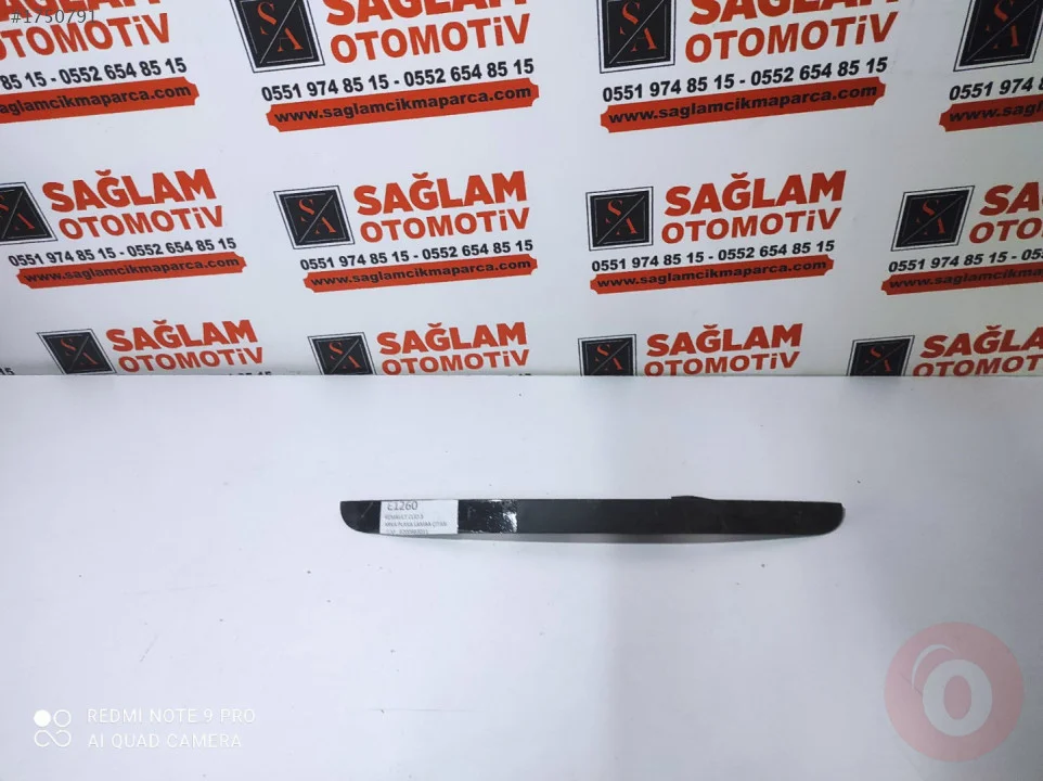 RENAULT CLİO-3 ÇIKMA ARKA PLAKA LAMBA ÇİTASI OEM; 8200883011
