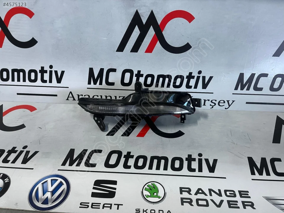 Renault megan4 sağ sinyal 261396376R