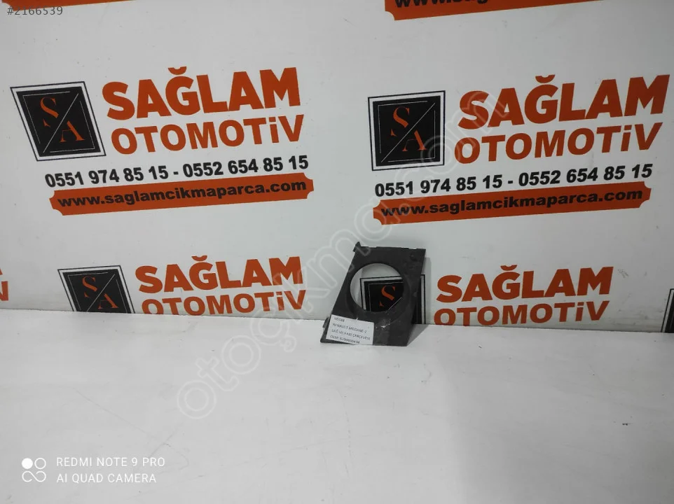 RENAULT MEGANE-2 ÇIKMA SAĞ SİS FARI ÇERÇEVE OEM; 8200450494
