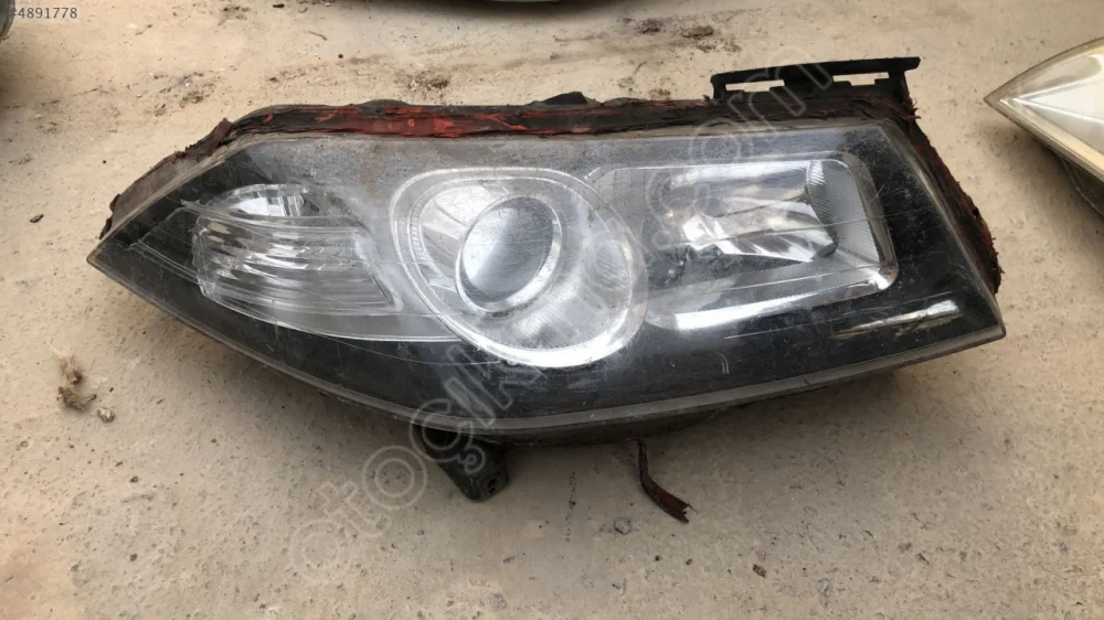 Renault Megane 2 Sağ Far