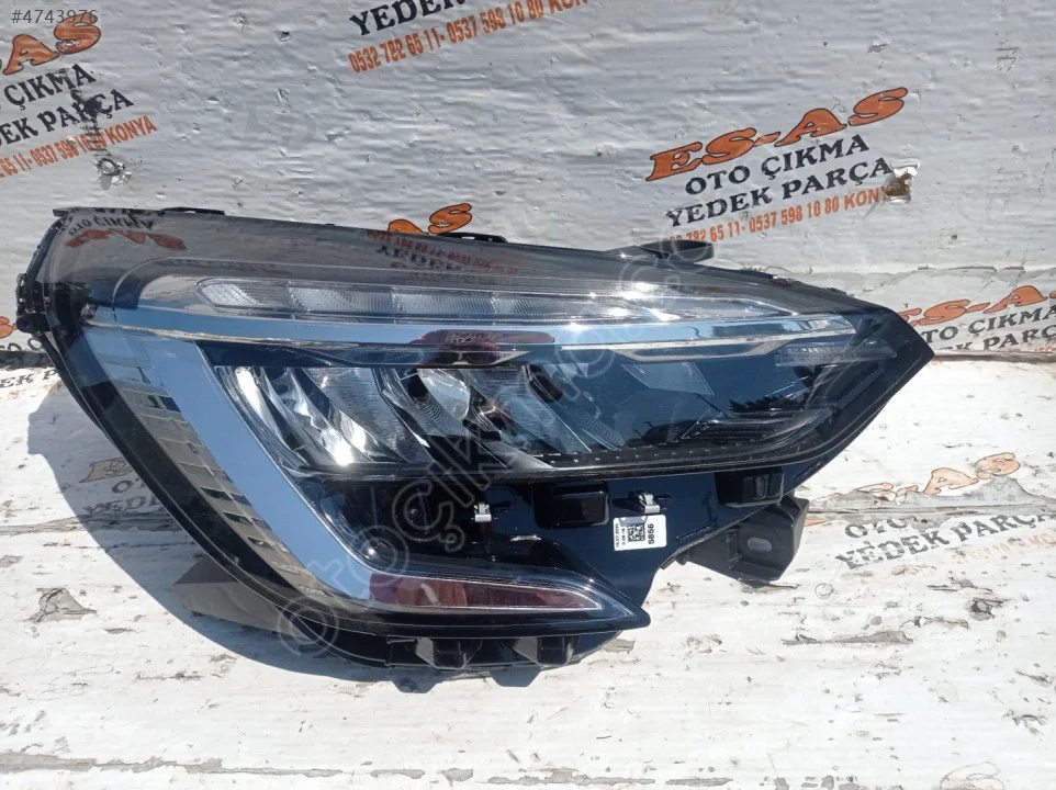 Renault Megane 4 Sağ Ön Far LED'li 260100902R