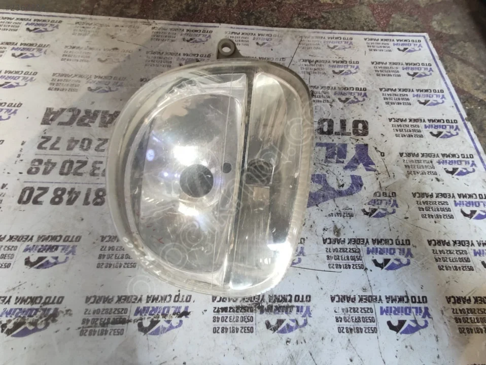 RENAULT TWİNGO SAĞ FAR